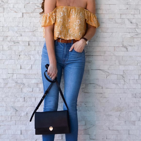 Amuse Society Mariposa Yellow Floral Print Top - Picture 2 of 9